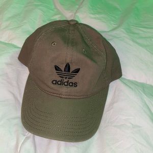 Baseball caps